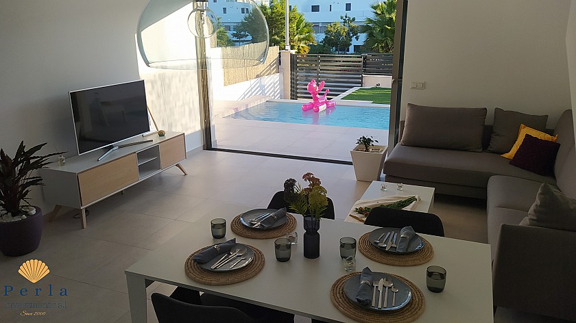 Gorgeous villa in Villamartin