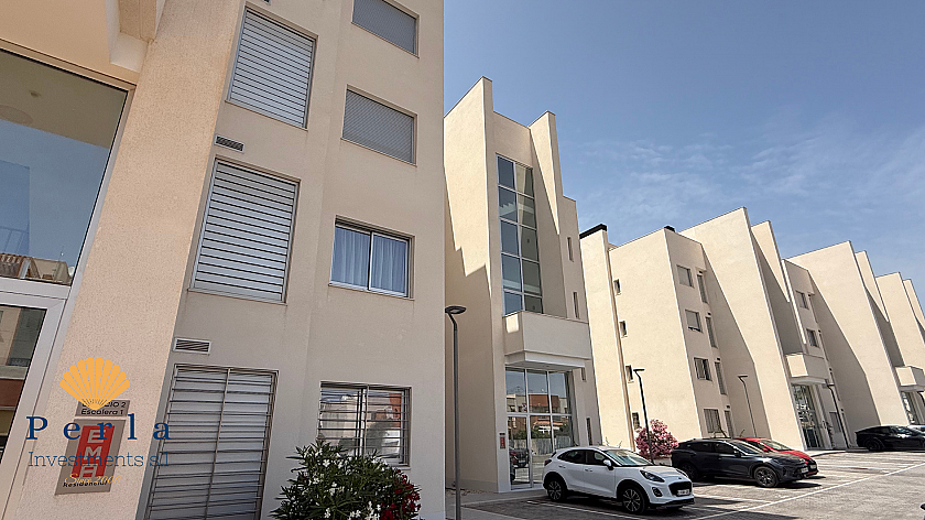 Fantastic penthouse in a popular residential area!